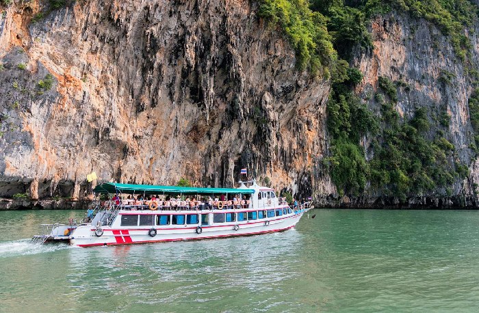 Speed Boat Charges